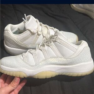 Jordan 11 snakeskins